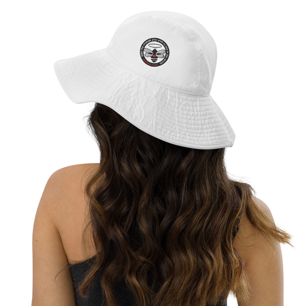 Wide brim bucket hat