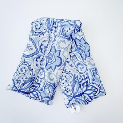 Hot/Cold Aromatherapy Lavender Wrap | White and Blue Fabric