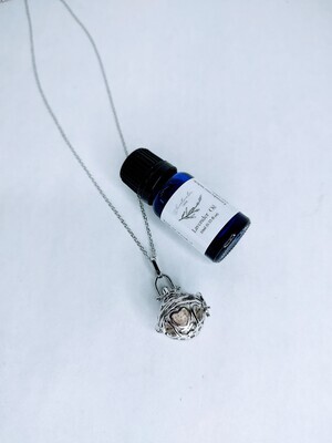 Round Locket Aromatherapy Essential Oil Diffuser Necklace with Lavender Essential Oil bottle COMBO