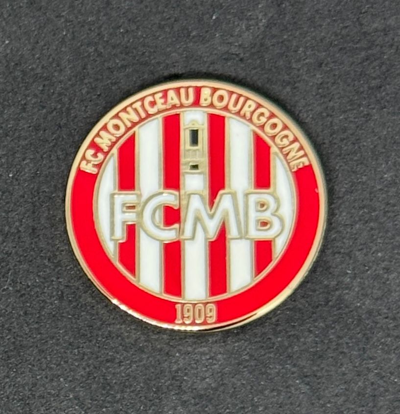 FC Montceau Bourgogne fanion vintage football pennant foot