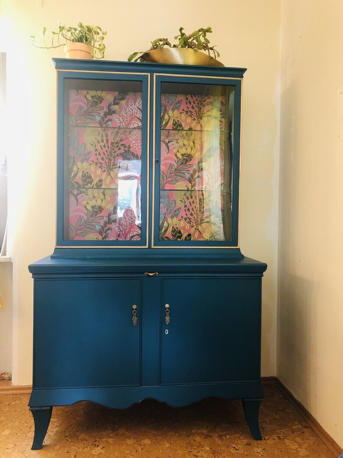 Glasvitrinenschrank