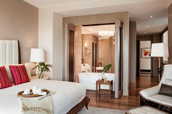 Donate &amp; Receive the Gift of a 7 day Luxury Resort Stay