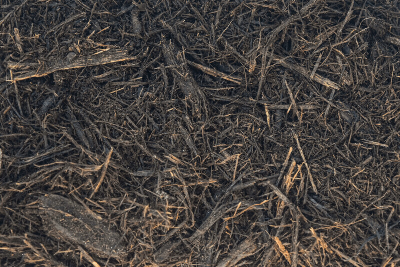 Premium Red Oak Mulch