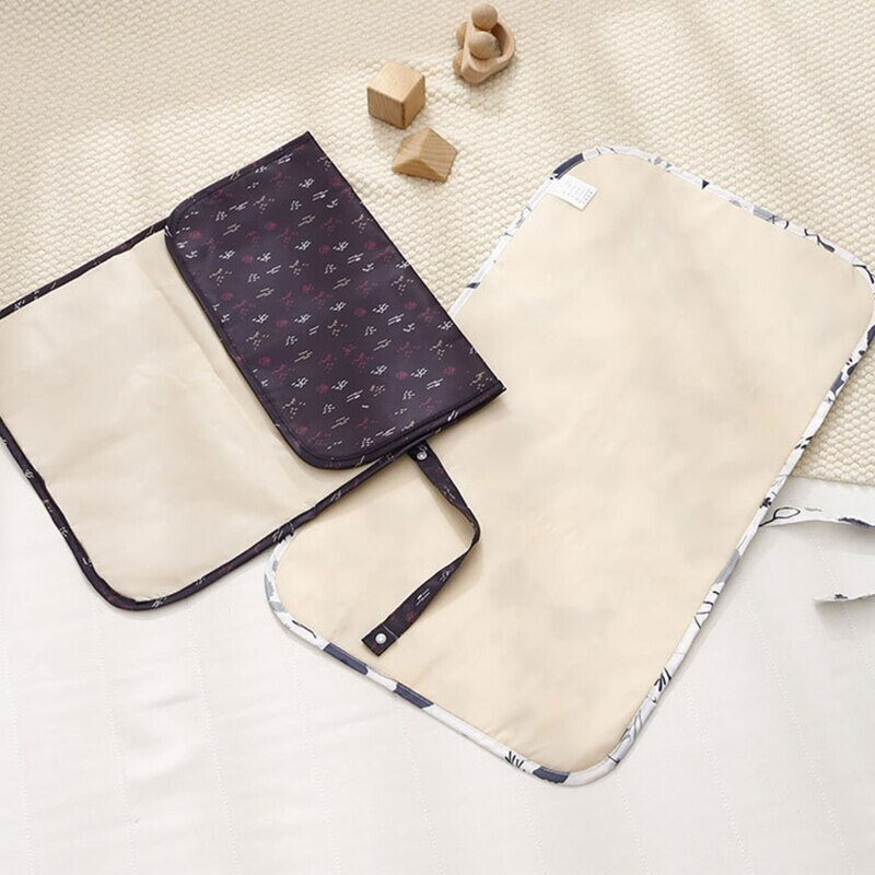 Light and Simple Diaper Mat