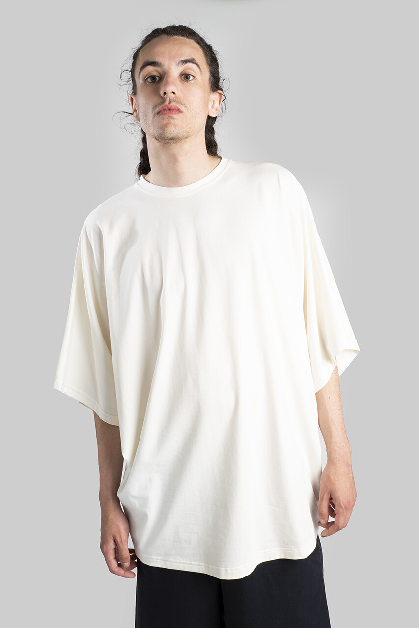 Whale tail tee Chemical white