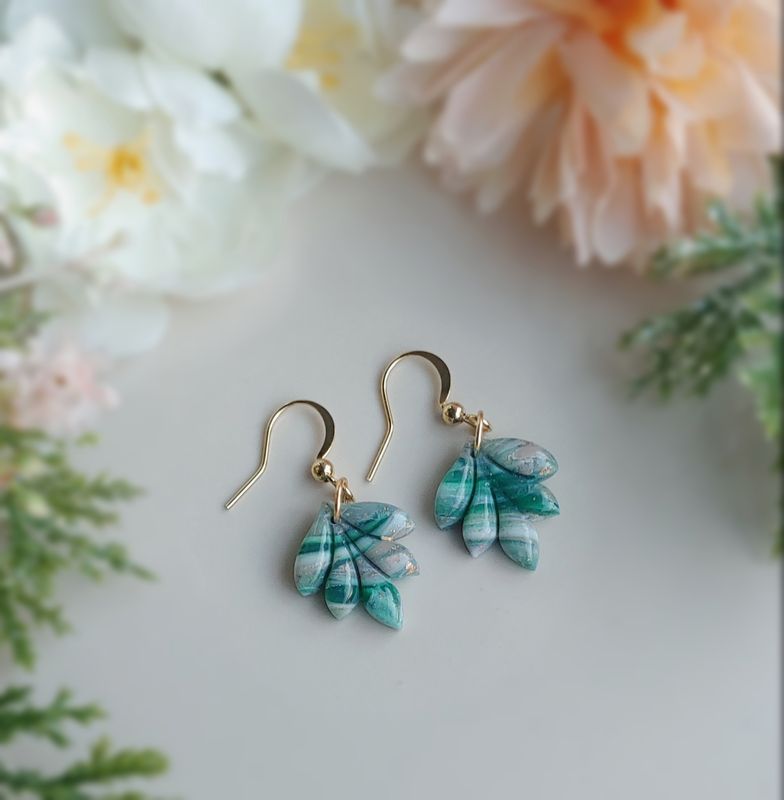 Forest Green Marble Leaves