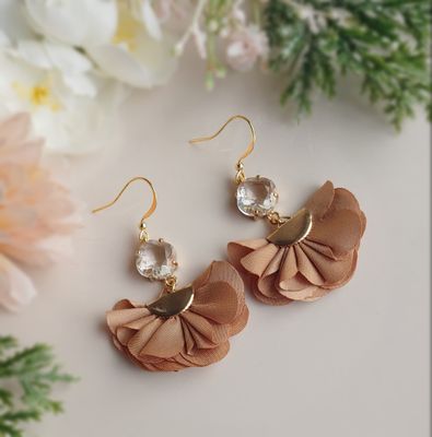 Frilly Dangles - Neutral