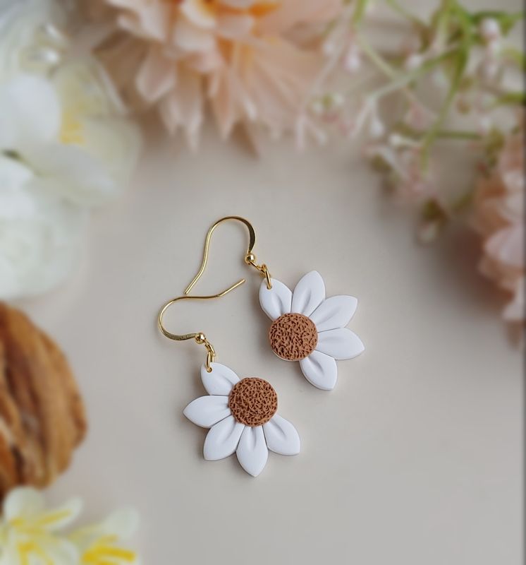 Half Daisy Dangle - White