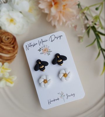 Bee/White Flower Duo