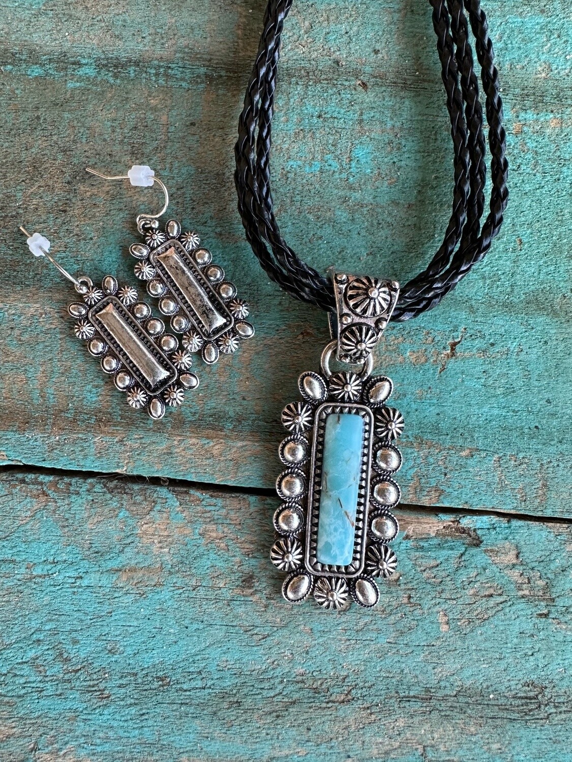 WESTERN ELEGANCE