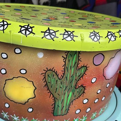 ON SALE!!!!!!  SPACE CACTUS TUB