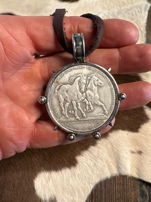 Belgian Hainaut Coin-chocolate bison leather