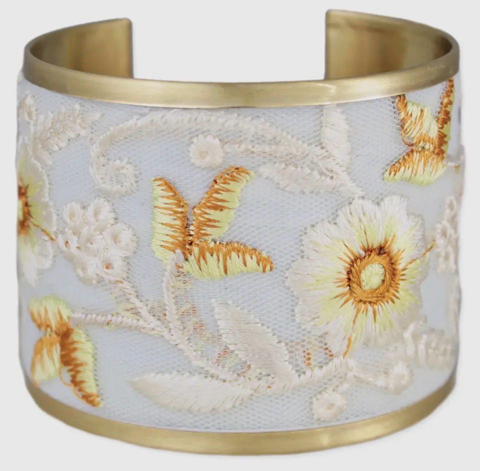 Gift From The Orient-white/gold