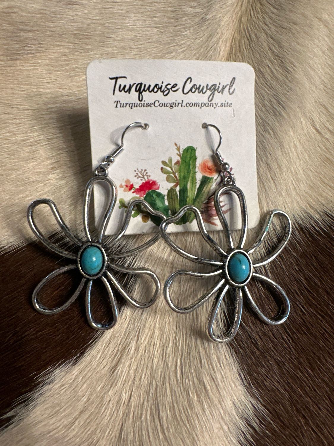 Silver Daisy Dangles