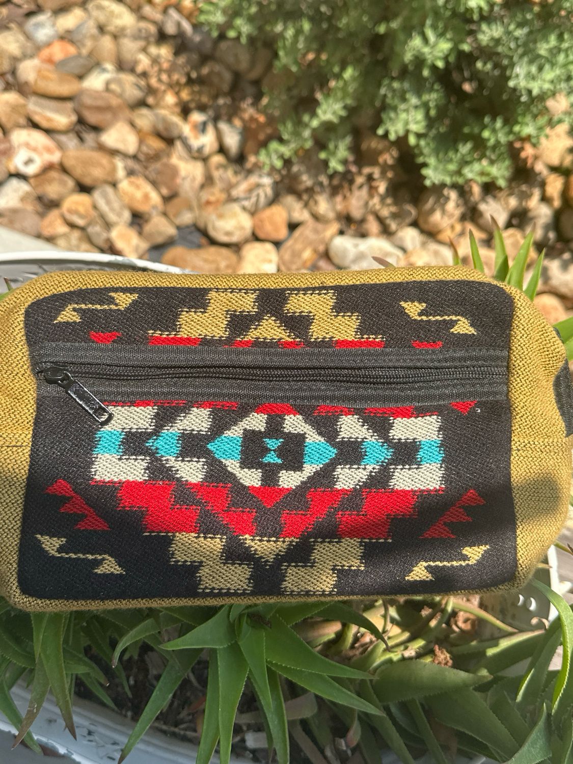 Native Zipper Bag-tan/red/turquoise