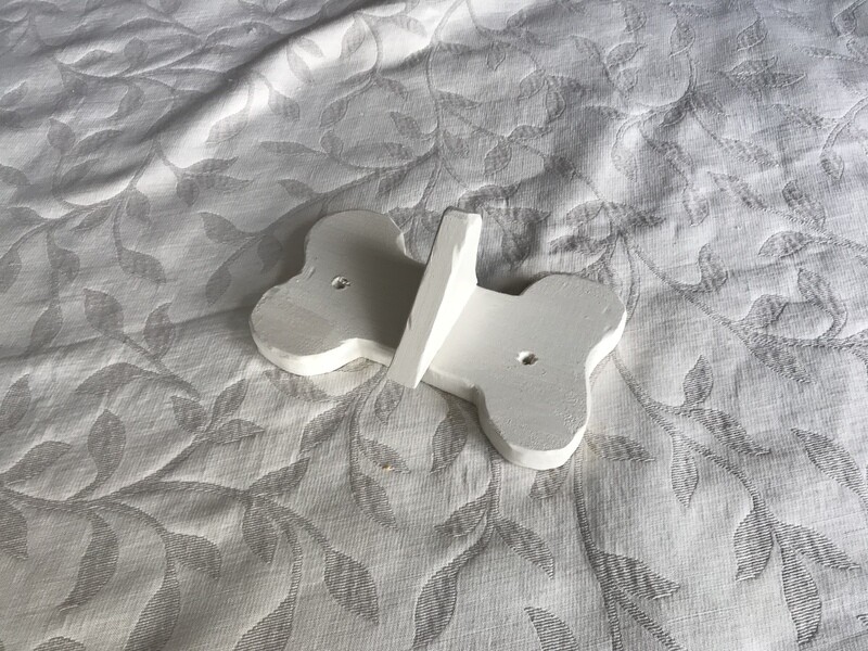 Dog bone peg