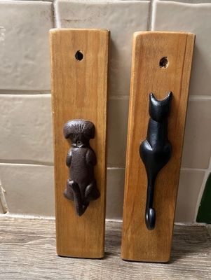Dog and cat hooks