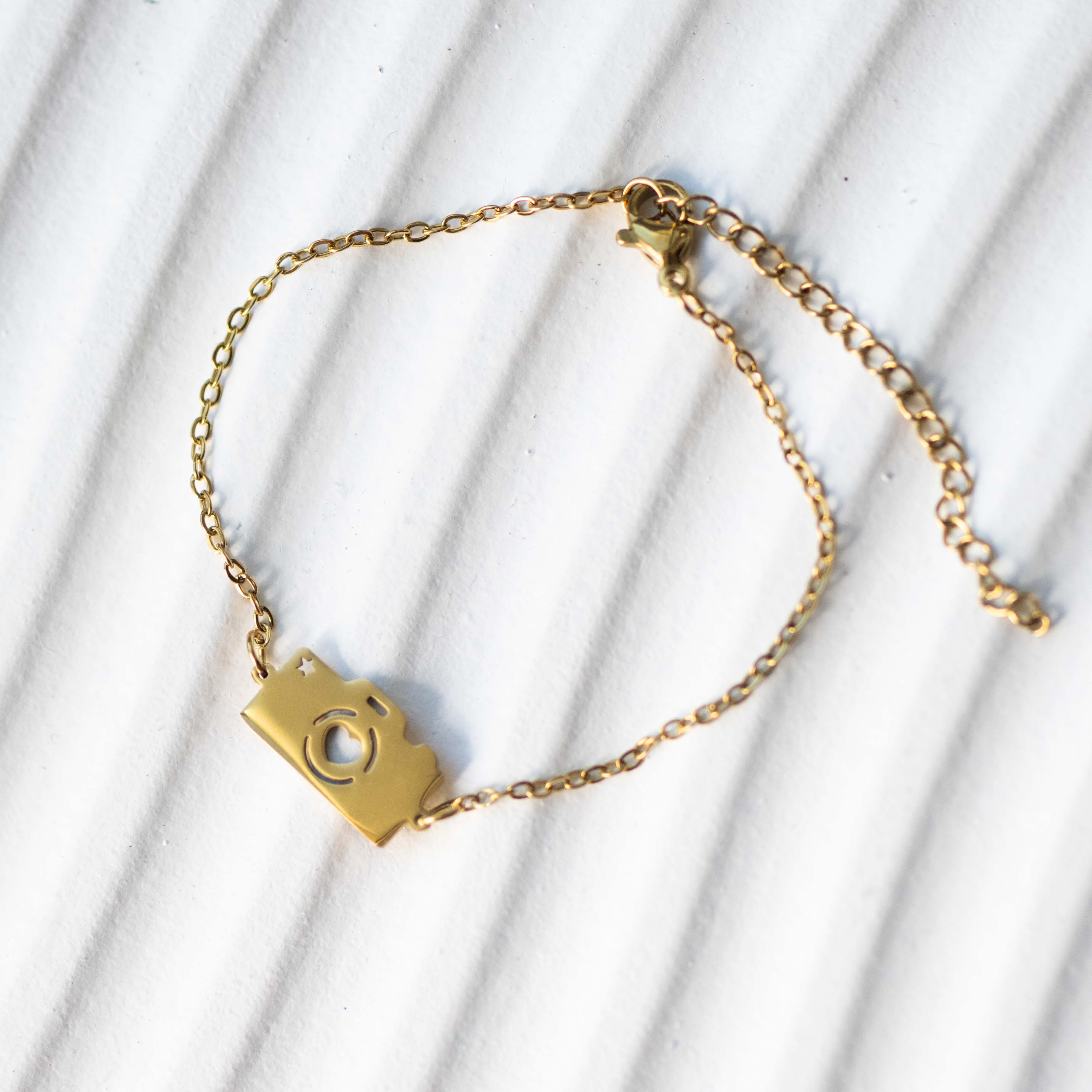 Stainless Steel Camera Bracelet | Golden