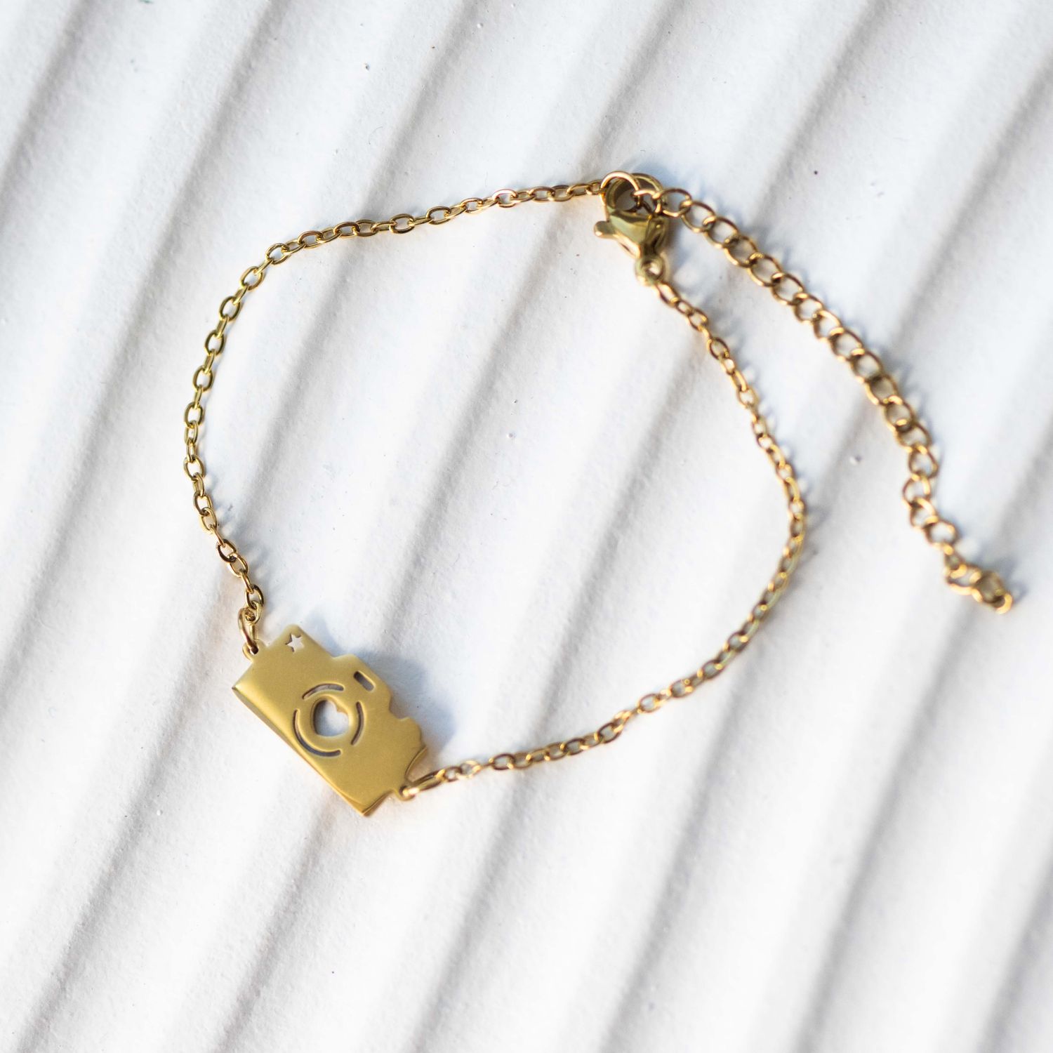 Stainless Steel Camera Bracelet | Golden