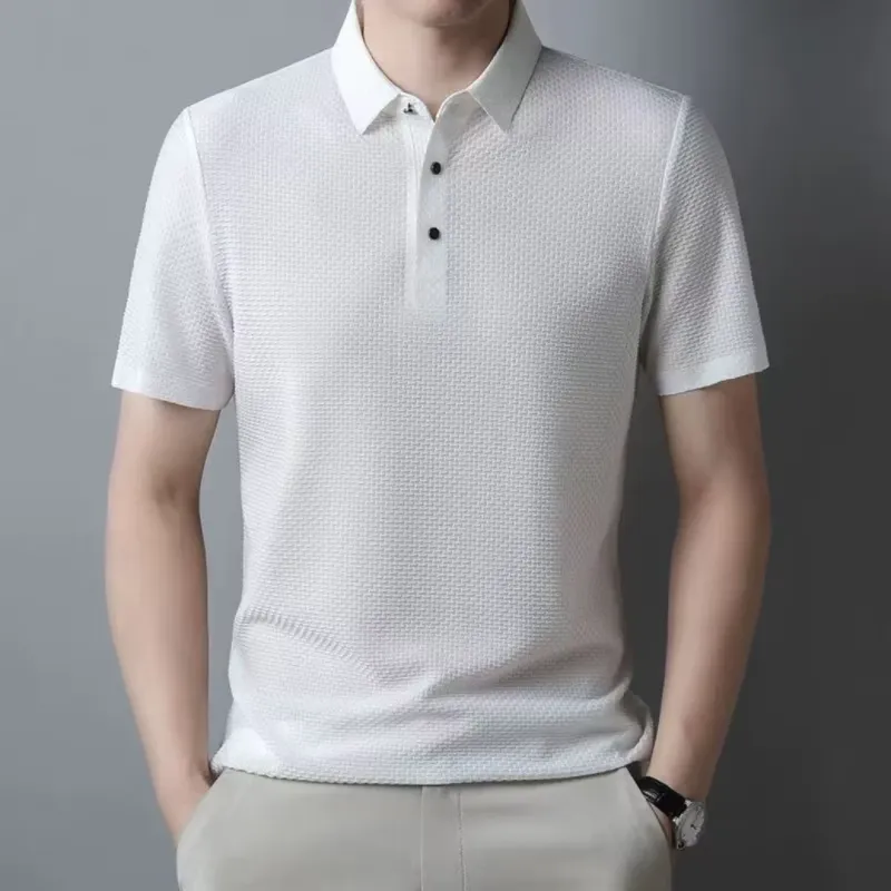 Men&#39;s white textured lightweight polo shirt

