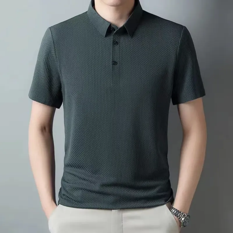 Men&#39;s dark green textured lightweight polo shirt