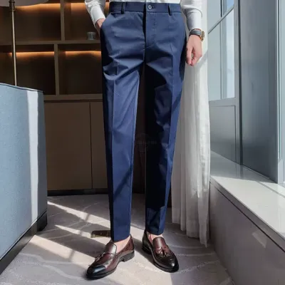 Men's navy slim-fit solid trousers
