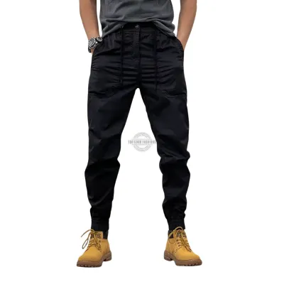 Black Slim-Fit Plain Cargo Joggers