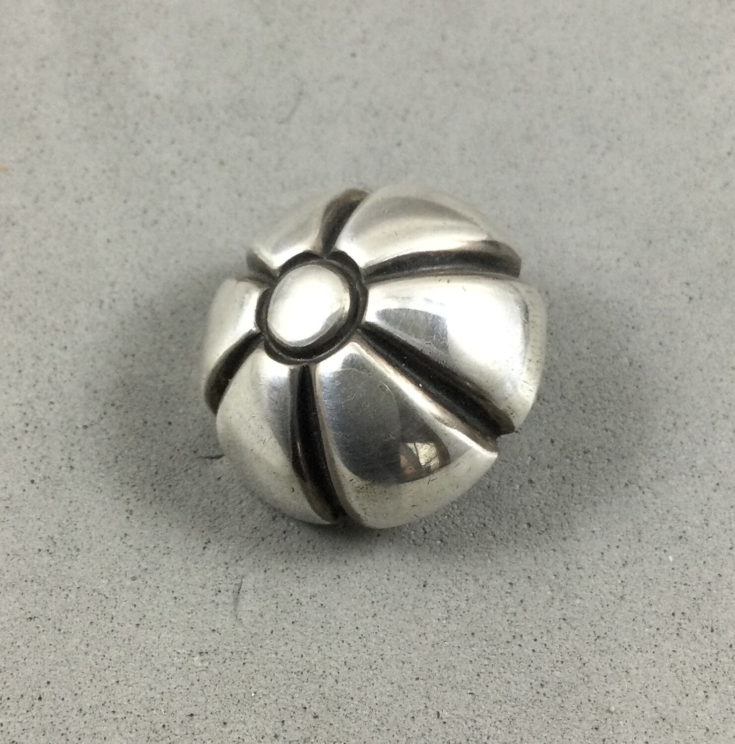 Mexican Silver Domed Button, Medium