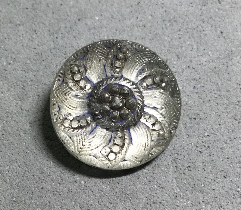 Lacy Glass, Small