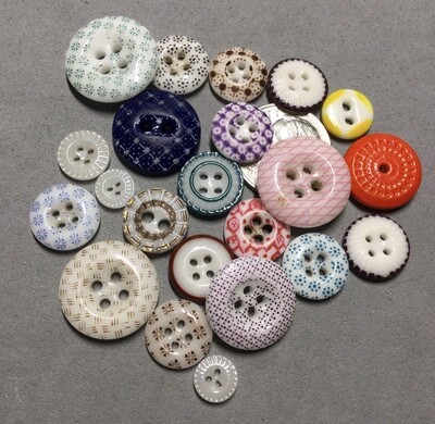 22 ASSORTED CHINA BUTTONS, 4 DIMI