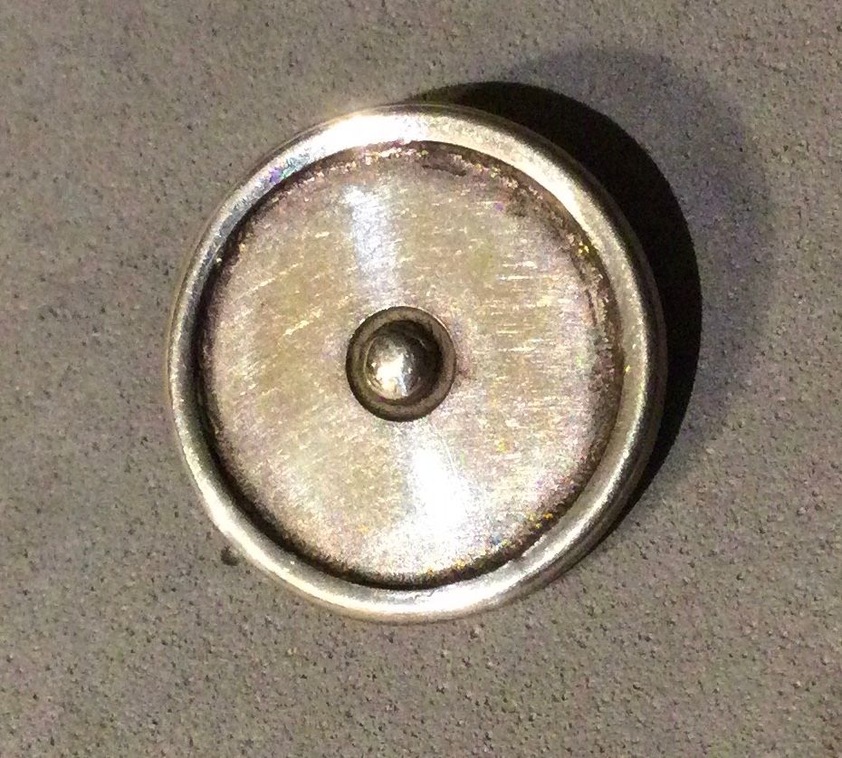 SILVER, Medium