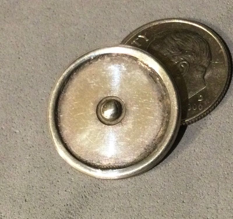 SILVER, Medium