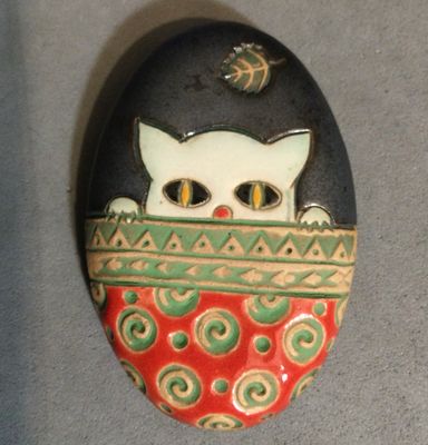 GOLEM DESIGN STUDIO Shy Kitty