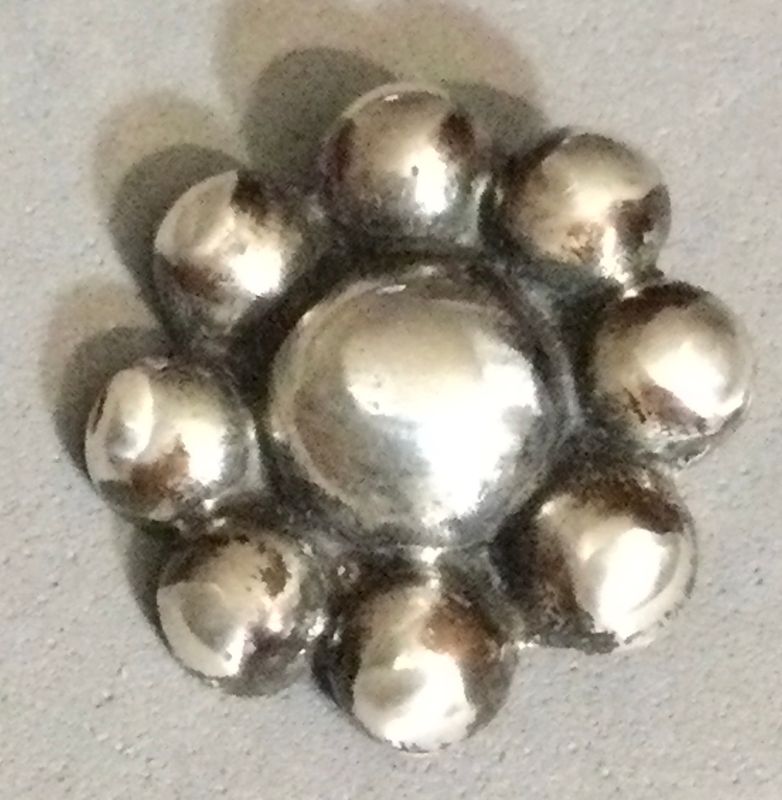 Mexican Silver, Medium