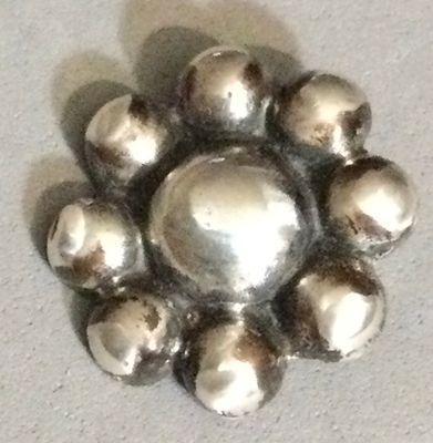 Mexican Silver, Medium
