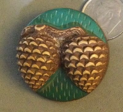 DOUBLE PINECONE BUFFED CELLULOID