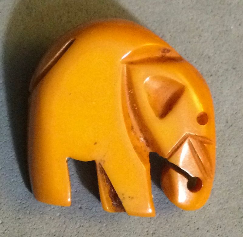 REALISTIC BAKELITE ELEPHANT,, MEDIUM