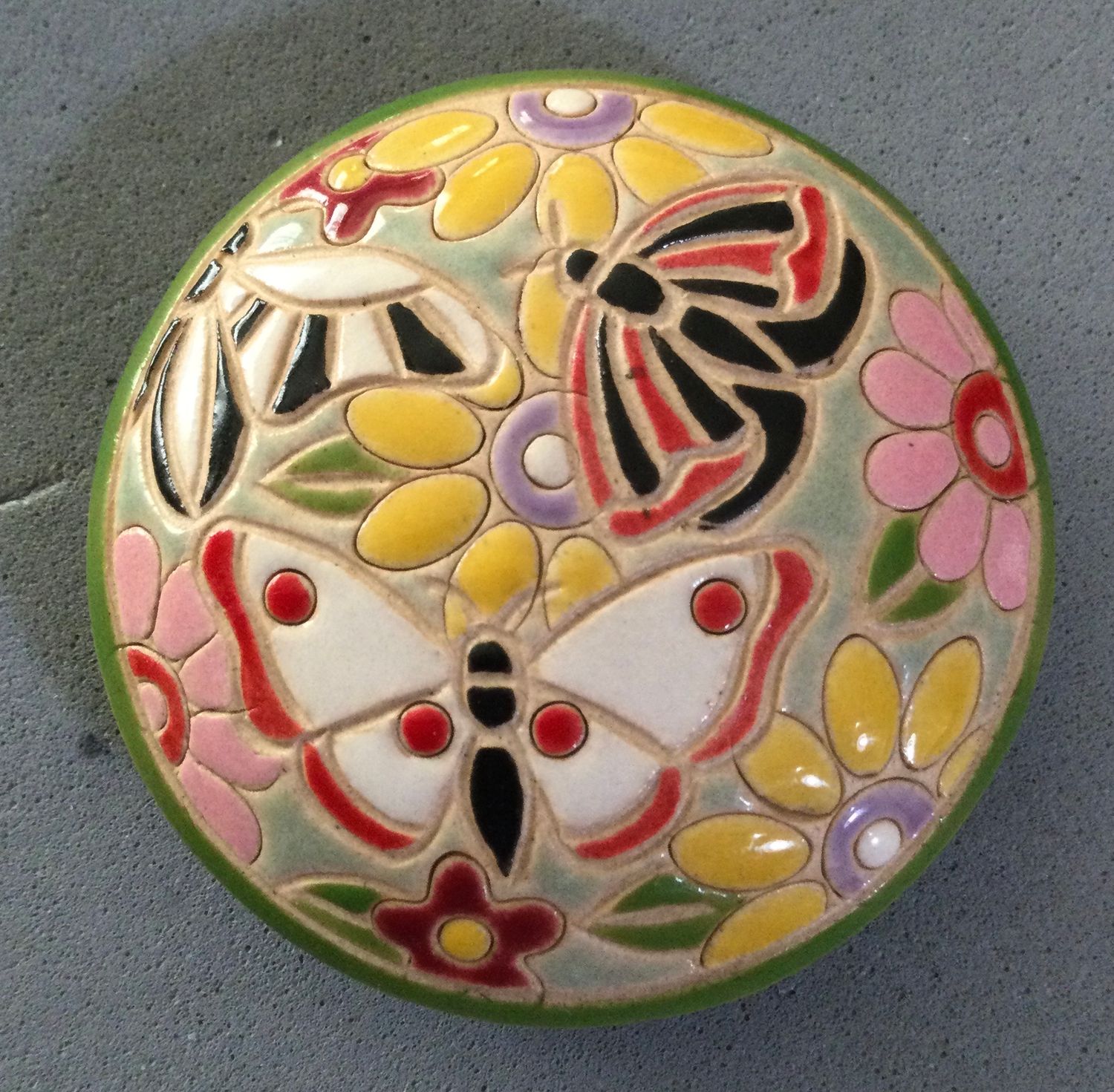 GOLEM DESIGN STUDIO “Three Butterflies”