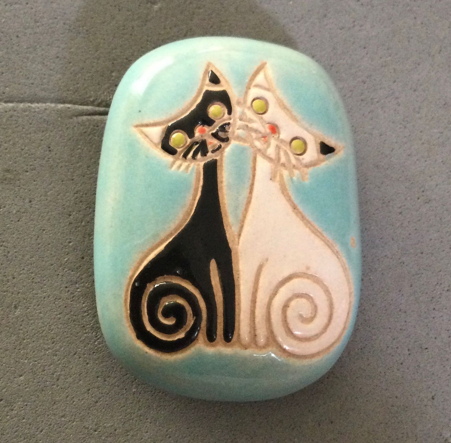 GOLEM DESIGN STUDIO “Two Cats”