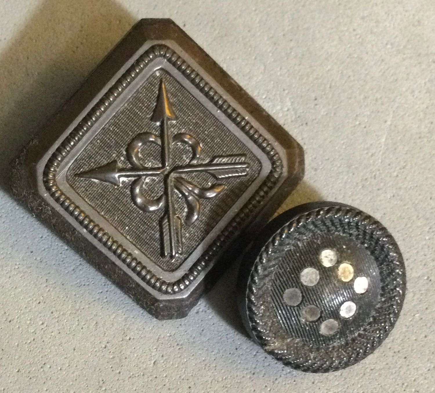 TWO HORN, INCLUDING SQUARE