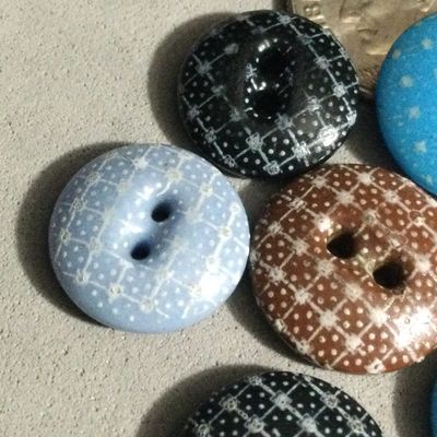 7 COLORED-BODY CALICO