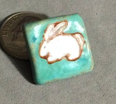 TERRA COTTA RABBIT, Medium