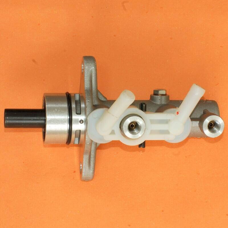Brake Master Cylinder Assembly Fits Suzuki Carry Every DA41T DA71T DB41T DA51T DB51T DB71T DB71V