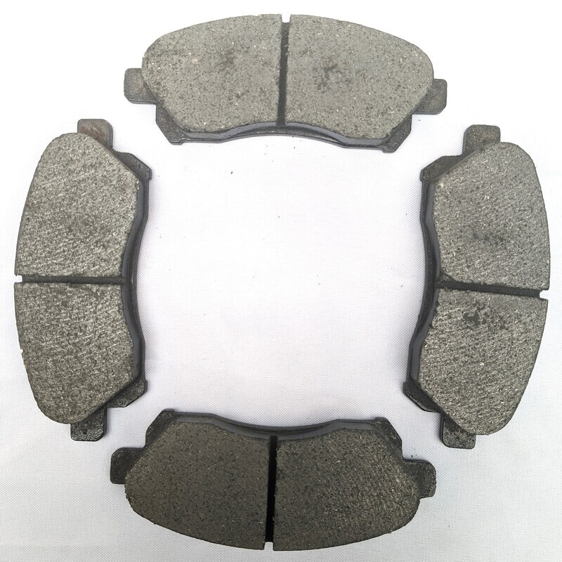 Front Brake Pad Set Fits Daihatsu Terios Xenia Suzuki APV Toyota Avanza Rush