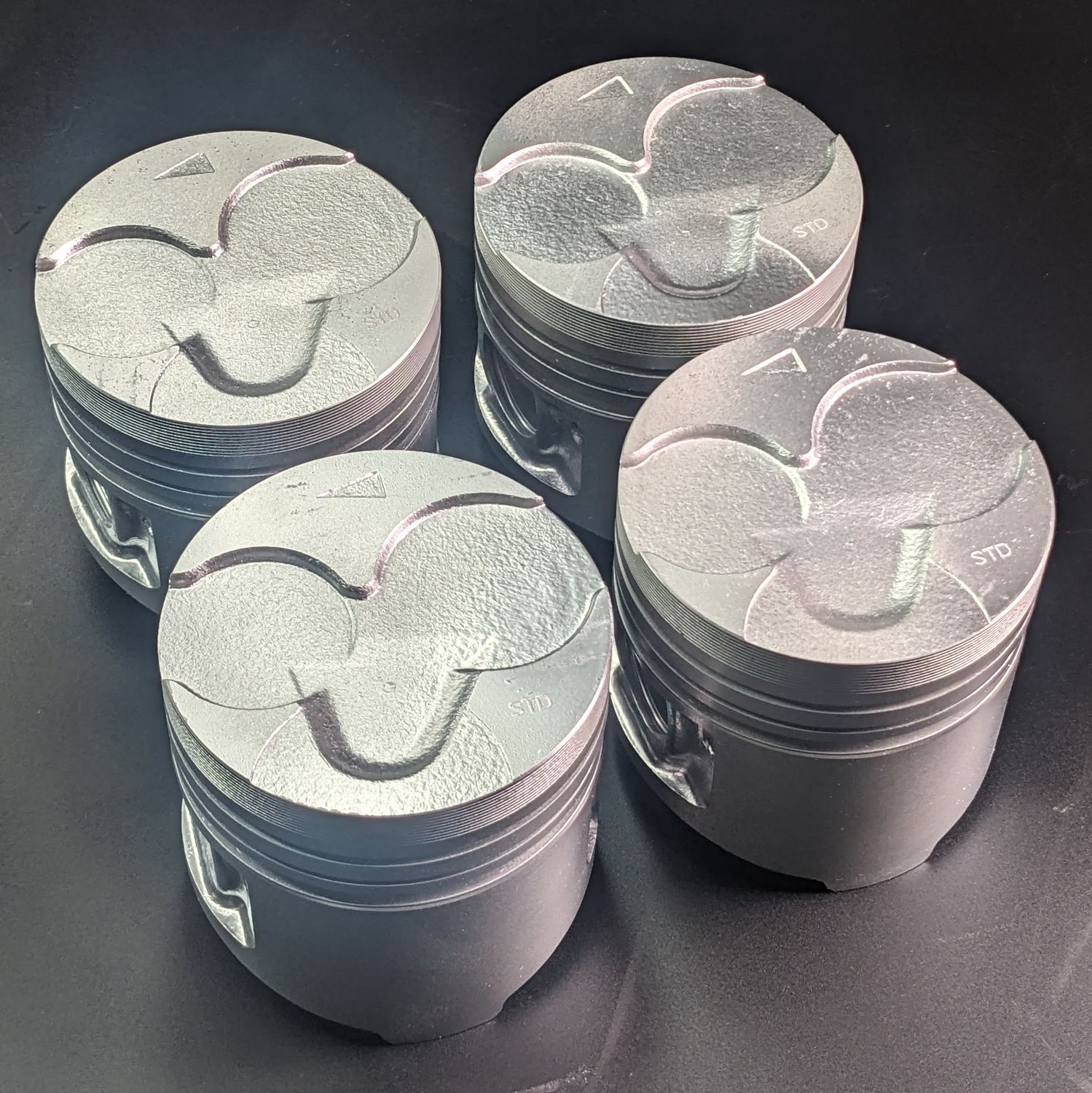 Federal Mogul Piston Set Fits Mitsubishi L300 4D55 4D56 Non-Tapered