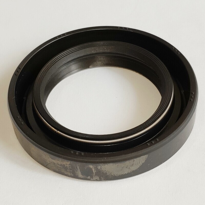 Nok Oil Seal Fits Toyota Revo Transmission 38-58-11