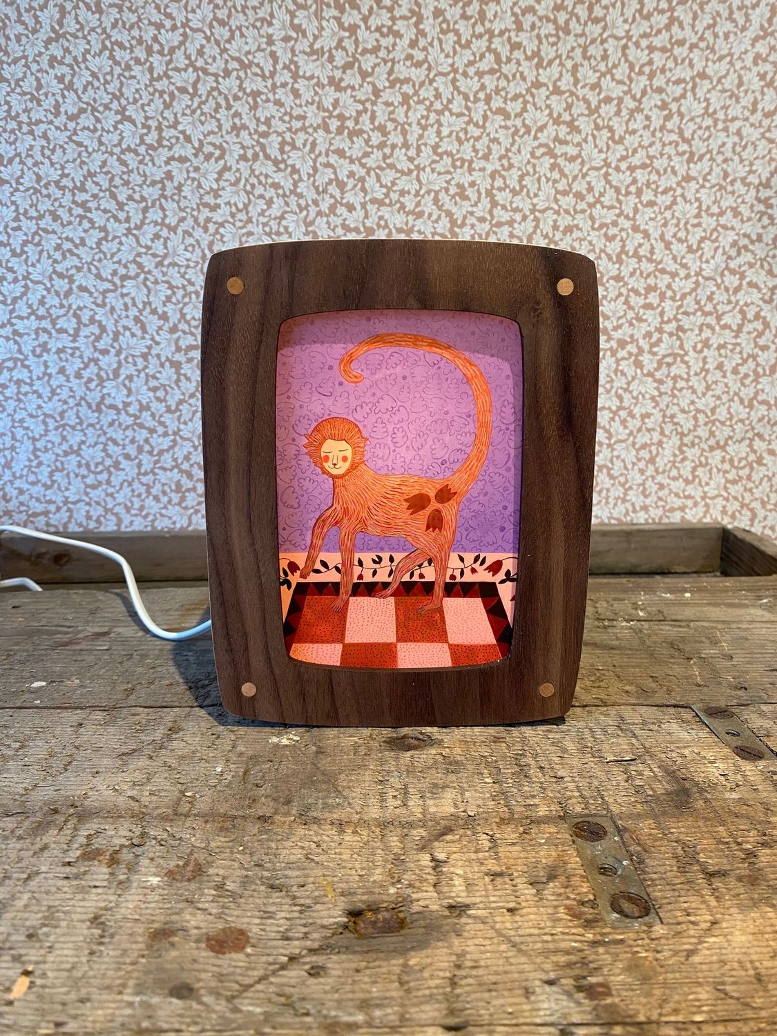Postcardlamp Walnut