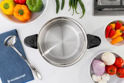 5 Qt./4.7L Roaster with Cover