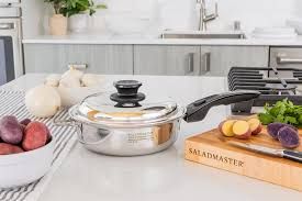 9"/23cm Skillet with Cover