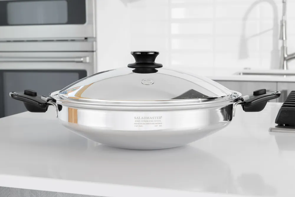 7 Qt./6.6L Wok with Cover